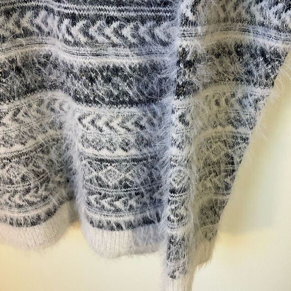 Springfield Knitwear Icy Blue Fuzzy Soft Sparkly Sweater Med - Picture 12 of 16